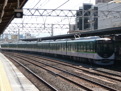 京阪電鉄 13000系