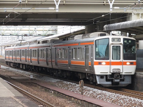 JR東海道線　熱田駅